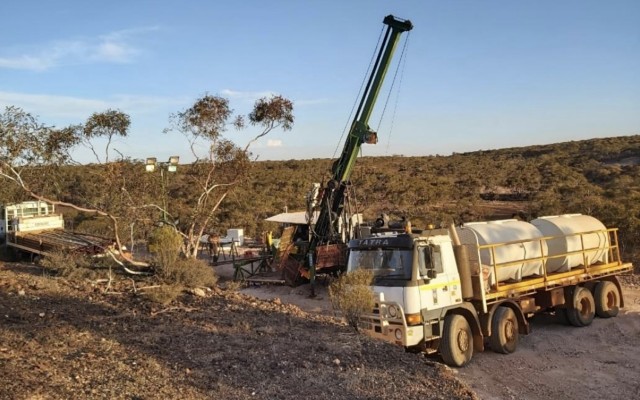 Cover Image for Auroch Minerals scores double with nickel acquisition and drill success