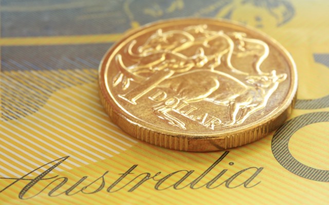 Australian dollar fall AUD USD 2019 currency interest rates iron ore