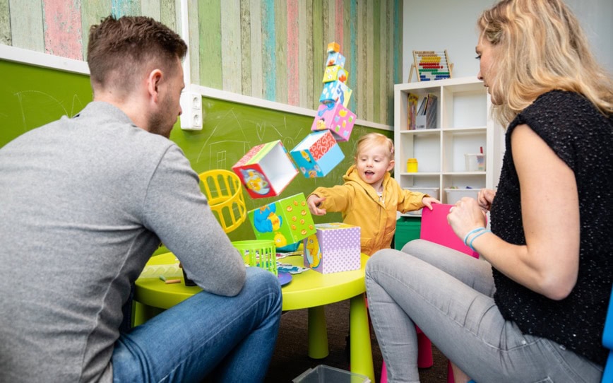 Cover Image for BlinkLab partners with INTER-PSY to improve wait times for autism diagnosis in children