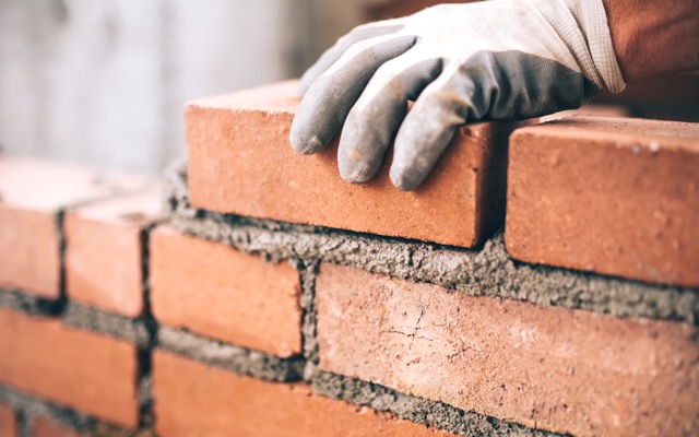 Cover Image for Brickworks inks multi-year deal with Santos, Bank of Queensland CEO departs and Pilbara Minerals enters JV with Calix