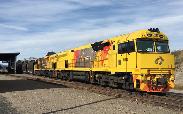 Cover Image for Centrex locks in Aurizon to provide long-term logistics solutions to Ardmore phosphate rock mine
