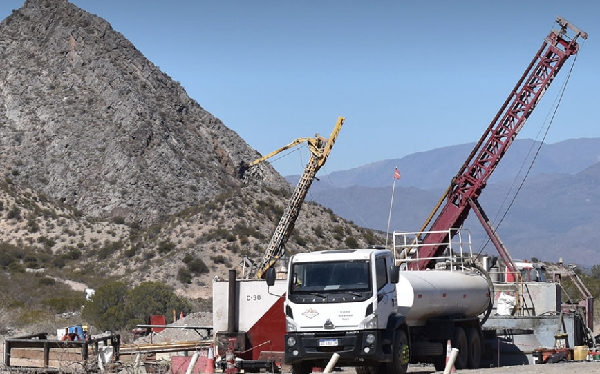 Cover Image for Challenger Gold appoints experienced mining lawyer to board