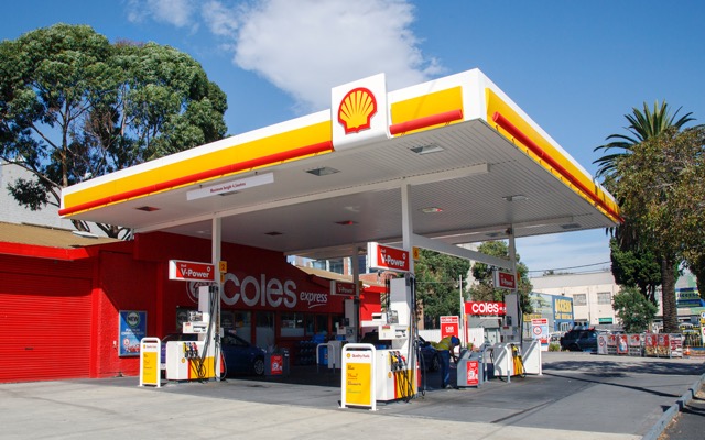Cover Image for Coles sells petrol stations to Viva Energy, FMG pledges $6.2b to go green and OZ Minerals invests in West Musgrave project