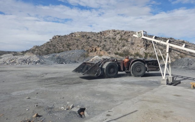 Cover Image for First shipment of ore leaves Consolidated’s Plomosas zinc mine