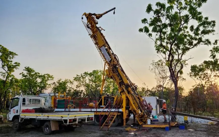 Cover Image for Core Lithium initiates trading halt on proposed $6.5m takeover of Charger Metals