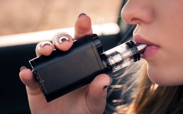 Cover Image for eSense-Lab squeezes additional e-juice order from VaporSpec
