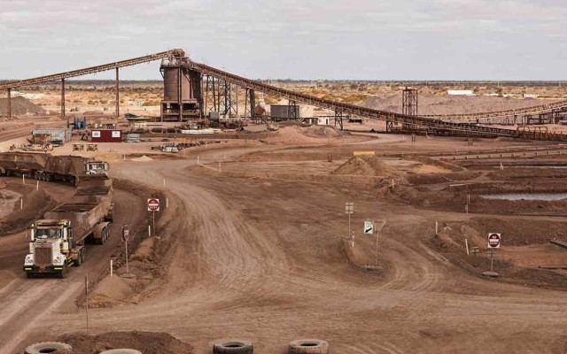 Cover Image for Fortescue pegs more copper ground near Olympic Dam via Strategic Energy and Tasman Resources farm-in