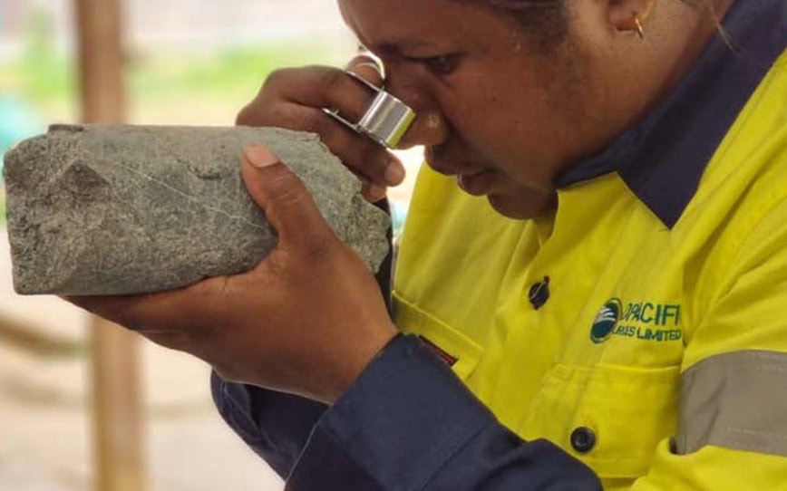 Cover Image for Porgera and Woodlark projects spark PNG gold mining revival