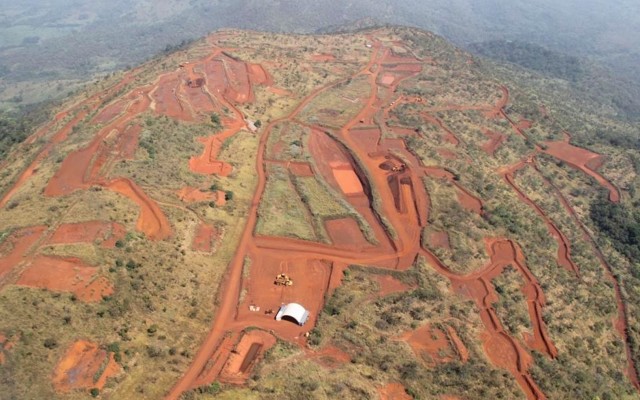 Cover Image for Iron ore’s long goodbye is extended – again