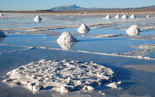 Cover Image for Lithium sector springs back into life as future supply crunch nears