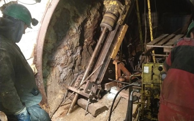 Cover Image for MetalsTech to intersect broad, high-grade zone at Sturec as gold price reaches all-time highs