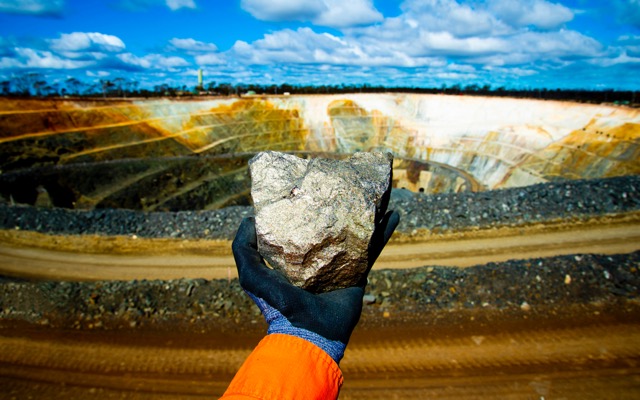 Cover Image for Nickel primed for another price bounce amid fears of Russian nickel ban