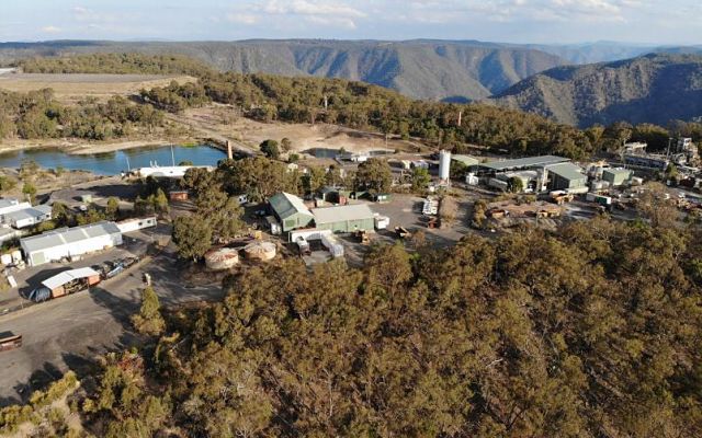 Cover Image for Red River Resources restarting gold production at historic Hillgrove mine this year