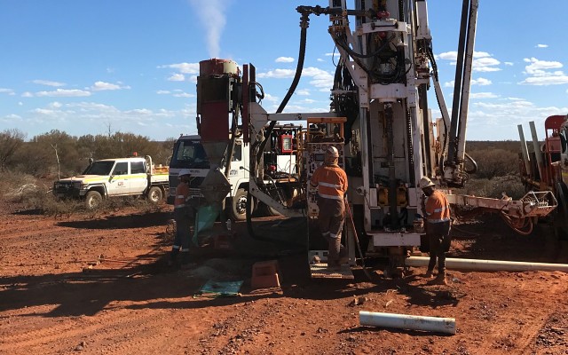 Cover Image for Zenith Minerals and Rumble Resources make further zinc-lead discoveries at Earaheedy