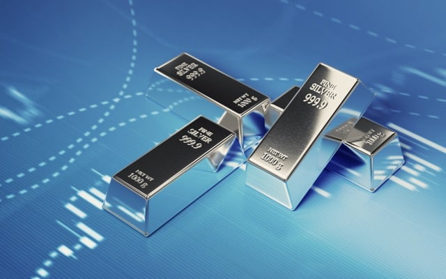 Cover Image for Silver faces ‘unprecedented’ shortages as demand outpaces supply