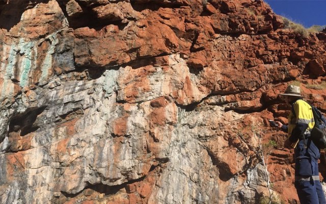 Cover Image for Venturex hits high-grade copper in first drill hole of latest Sulphur Springs program